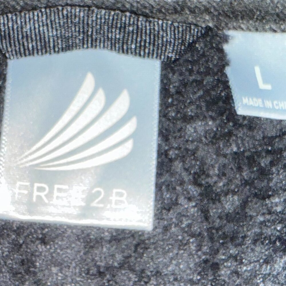 Free 2 B Women’s Black Fuzzy Velour Zip-Up Jacket | Size Large - Picture 11 of 11